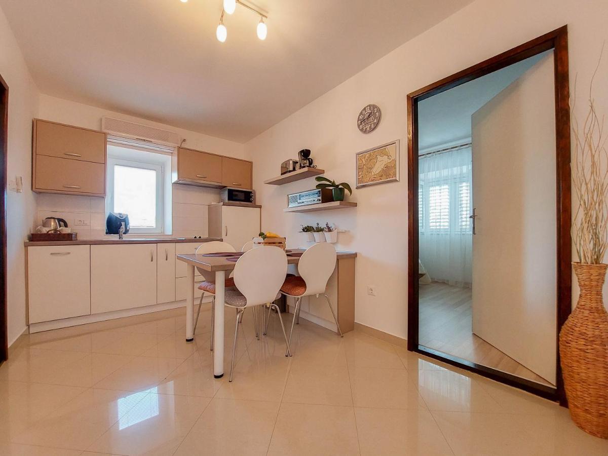 Apartment Marino Čižići 外观 照片